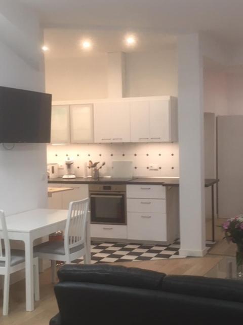 Jugendstilhaus Riverside City Appartements Fuer Urlaub Und Business Brema Zewnętrze zdjęcie